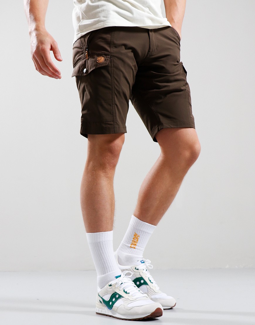FJALLRAVEN｜ (ABISKO SHORTS M DARK OLIVE (82833/633)) abisko_midsummer_shorts_m_8115