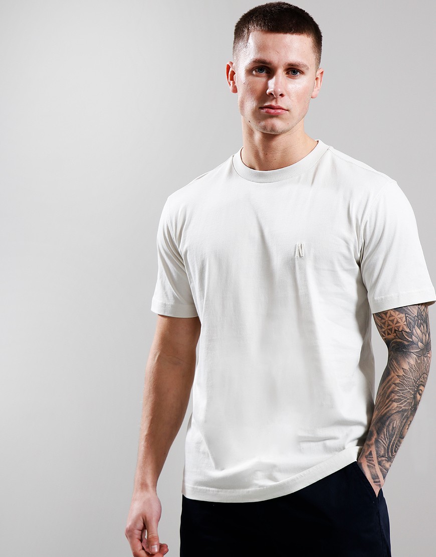 【関税込み】NORSE PROJECTS ホワイト Johannes Tシャツ Johannes Logo T-shirt